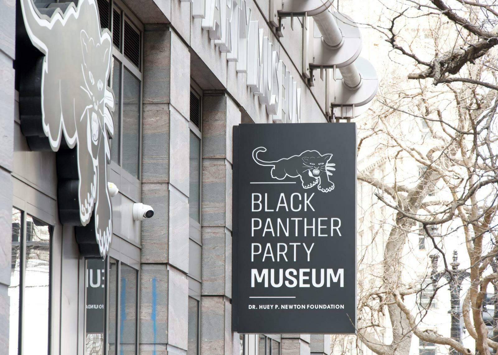 MUSEU DOS PANTERAS NEGRAS, LOCALIZADO NO CENTRO DE OAKLAND: PARTE DA HISTÓRICA LUTA AMERICANA CONTRA O RACISMO (AdobeStock)