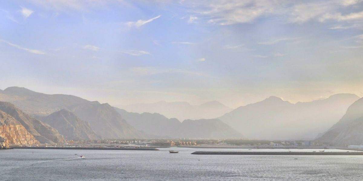 Omã: reunião com Irã, Iraque e países do Golfo sobre navegação em Ormuz é adiada