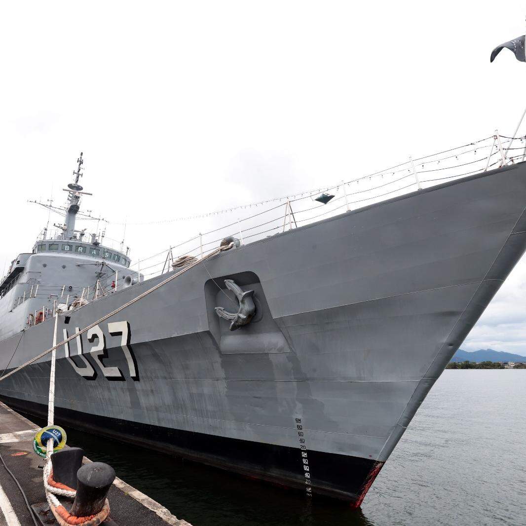 Navio-Escola Brasil, o U27, da Marinha, ficará atracado no cais da Marinha, no Macuco, para visitação