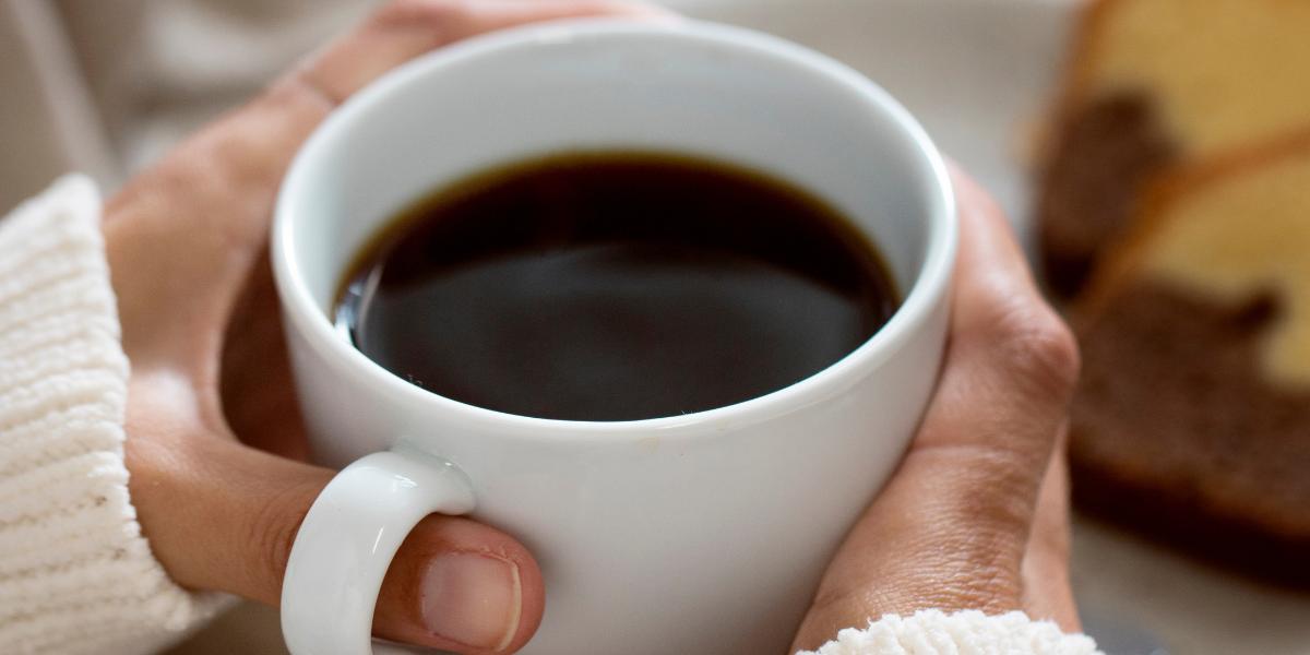 O café nunca é morno nessa xícara