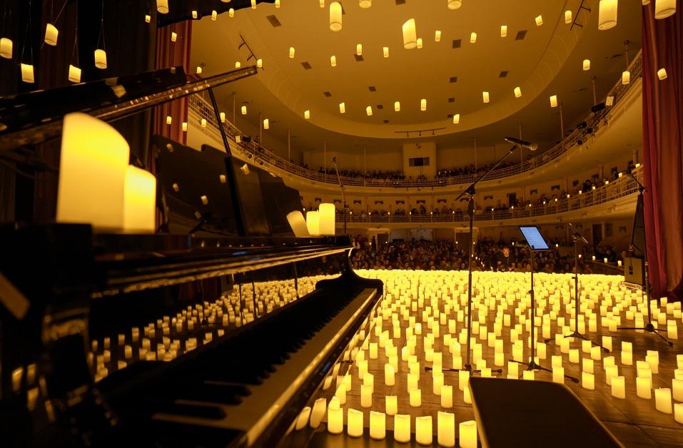 Assinantes do Clube A Tribuna, mais acompanhante, têm 30% de desconto