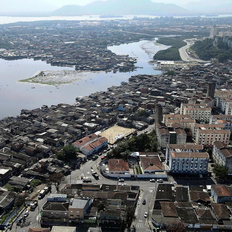 Parte das ações ocorreu no Caminho São Sebastião, na Zona Noroeste de Santos