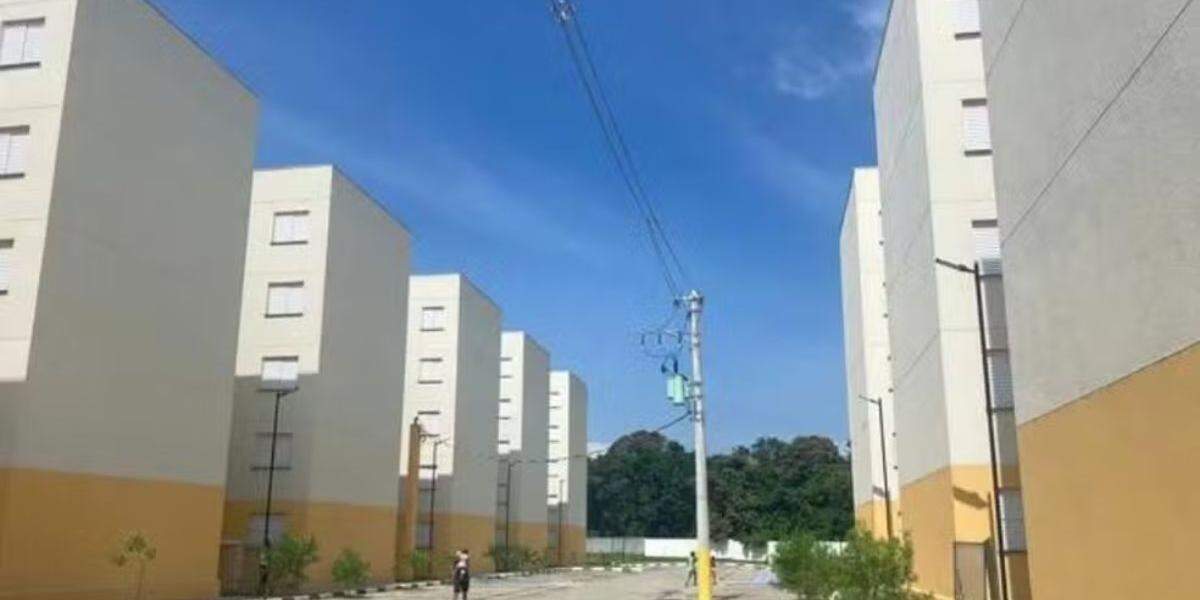“A Baixada Santista possui terrenos mais valorizados, além de características de solo que exigem fundações mais complexas", diz especialista