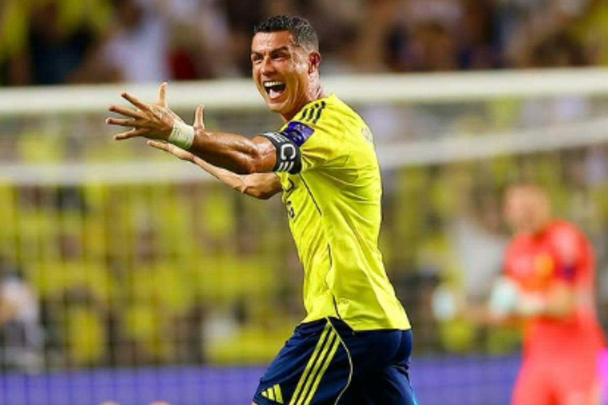 Atualmente, Cristiano Ronaldo defende o Al-Nassr, da Arábia Saudita. Na última quinta-feira, 13, o atacante se reapresentou ao clube saudita e iniciou sua preparação para a temporada de 2026/27.