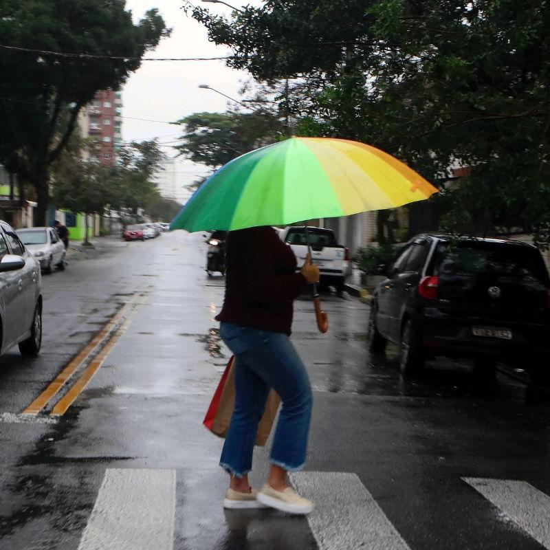 Chuva intensa é esperada na Baixada Santista nas próximas horas