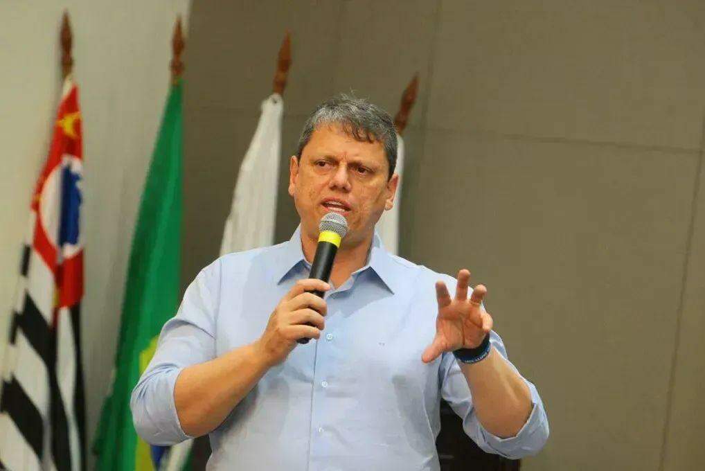 Tarcísio precisará de aval do governo Lula para cumprir parte das promessas em SP