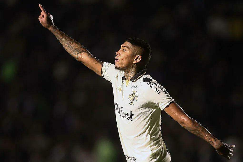 Raniel ajudou o Vasco da Gama a retornar para a Série A do Campeonato Brasileiro