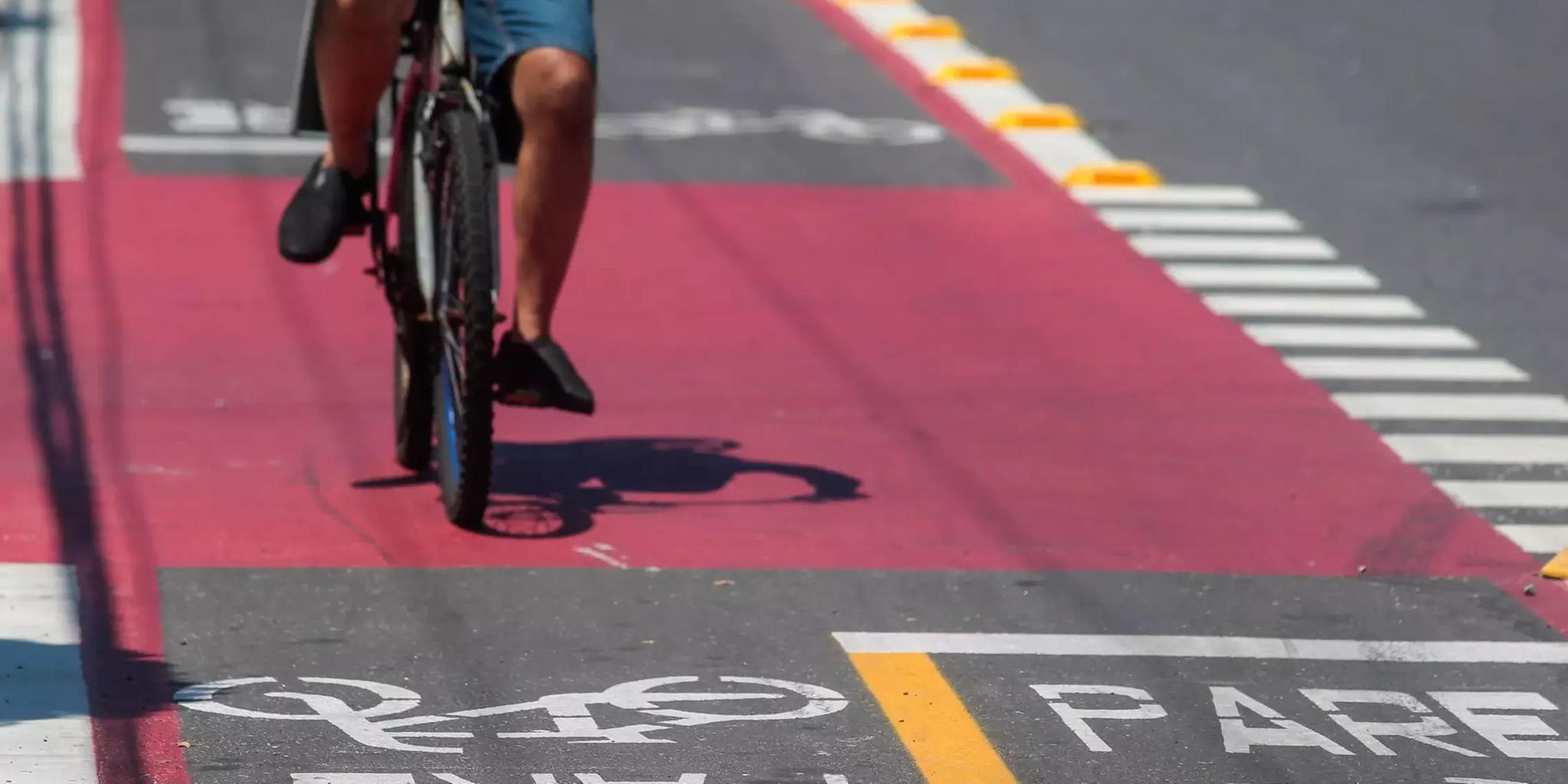 Quando a regra não é cumprida, os agentes de fiscalização orientam as pessoas, sem aplicação de multa