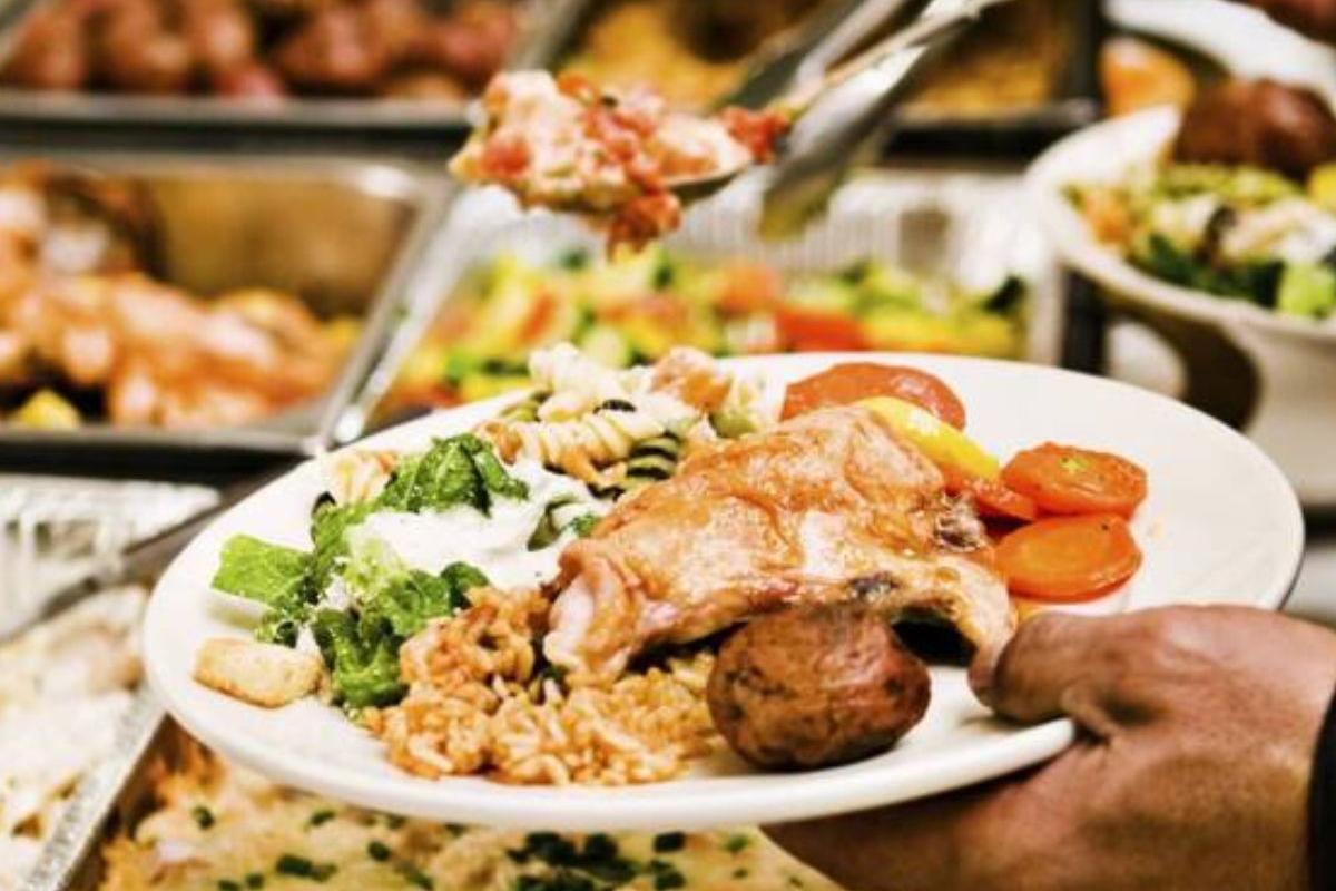 O restaurante por quilo surgiu em Santos, no litoral de São Paulo em 1970