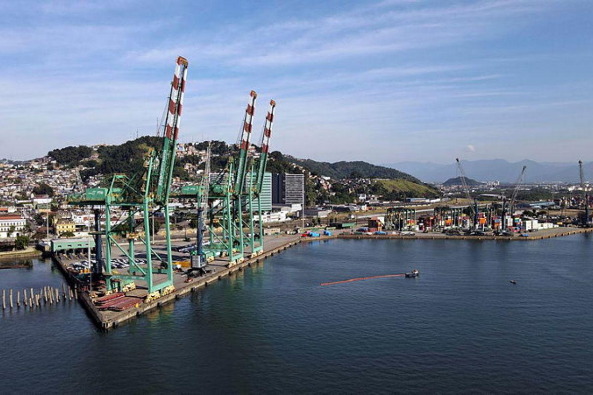 “We are working to hold the auction between October and November,” said the minister