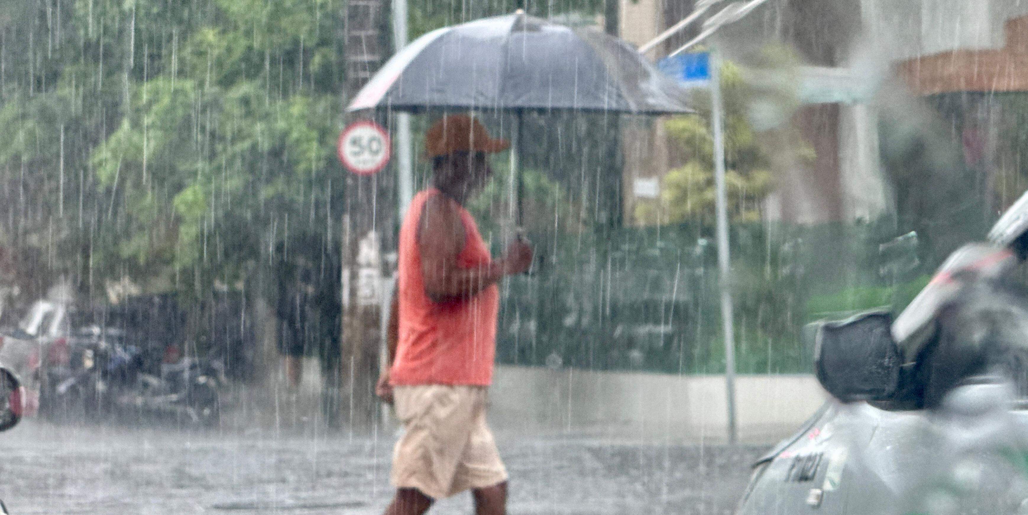 Chuva intensa é esperada na Baixada Santista entre sábado (7) e domingo (8)