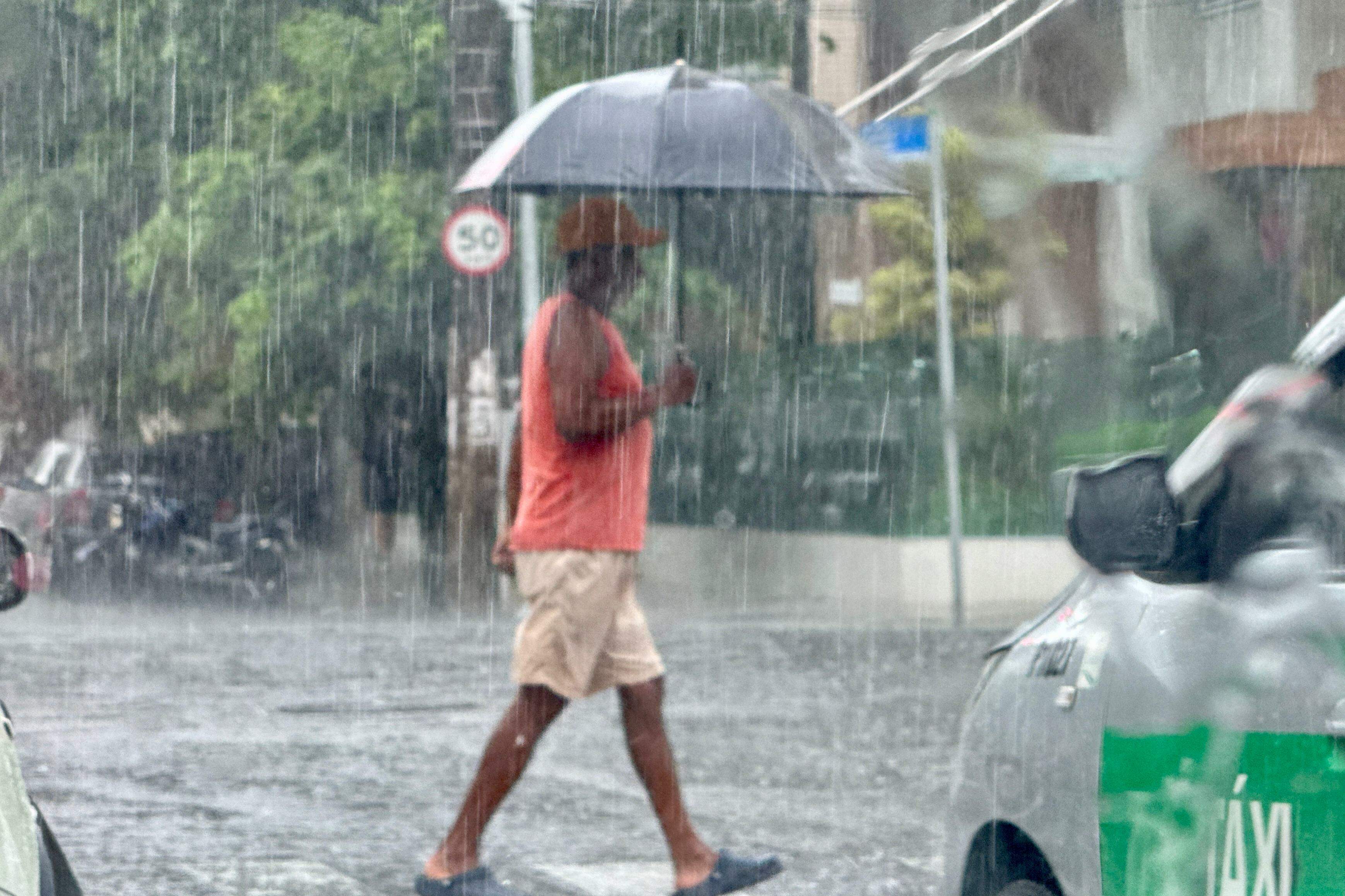 Chuva intensa é esperada na Baixada Santista entre sábado (7) e domingo (8)