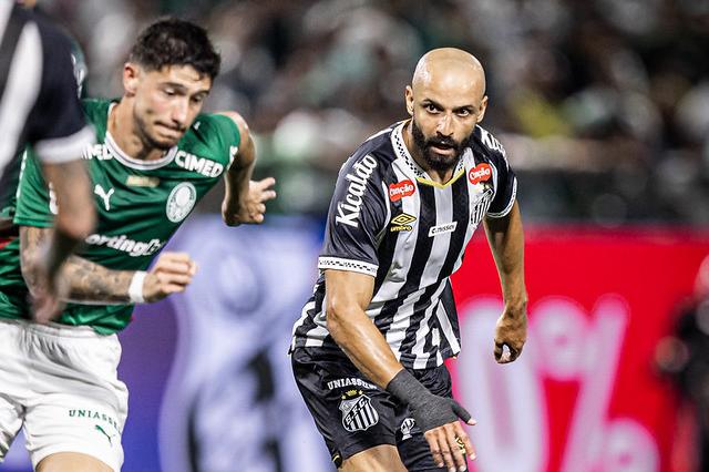 Thaciano está recuperado e disponível para entrar em campo pelo Santos contra o Noroeste neste domingo (8)