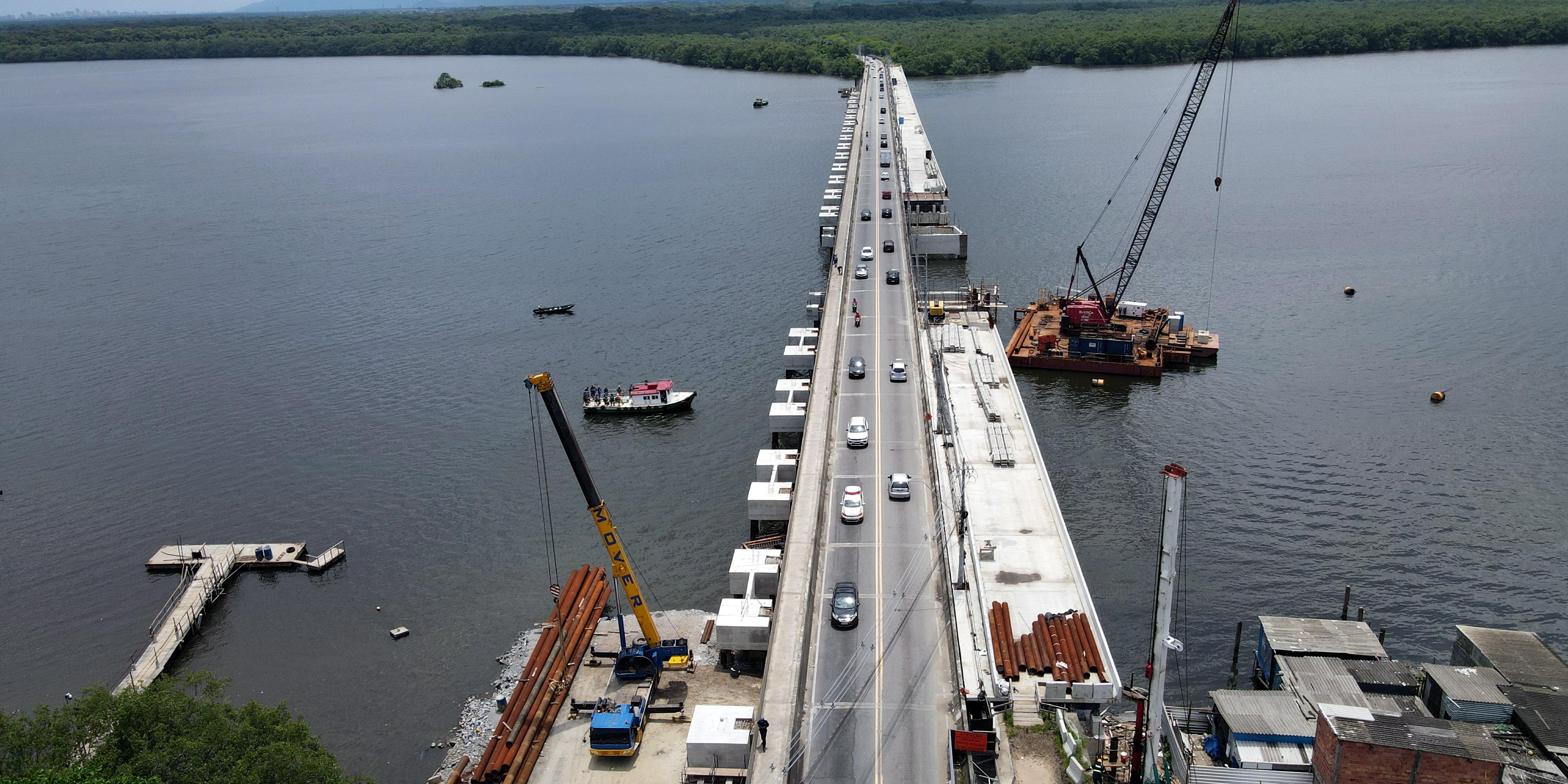 Durante o período de obras, o trânsito funcionará em mão dupla, com desvio provisório pela via ferroviária