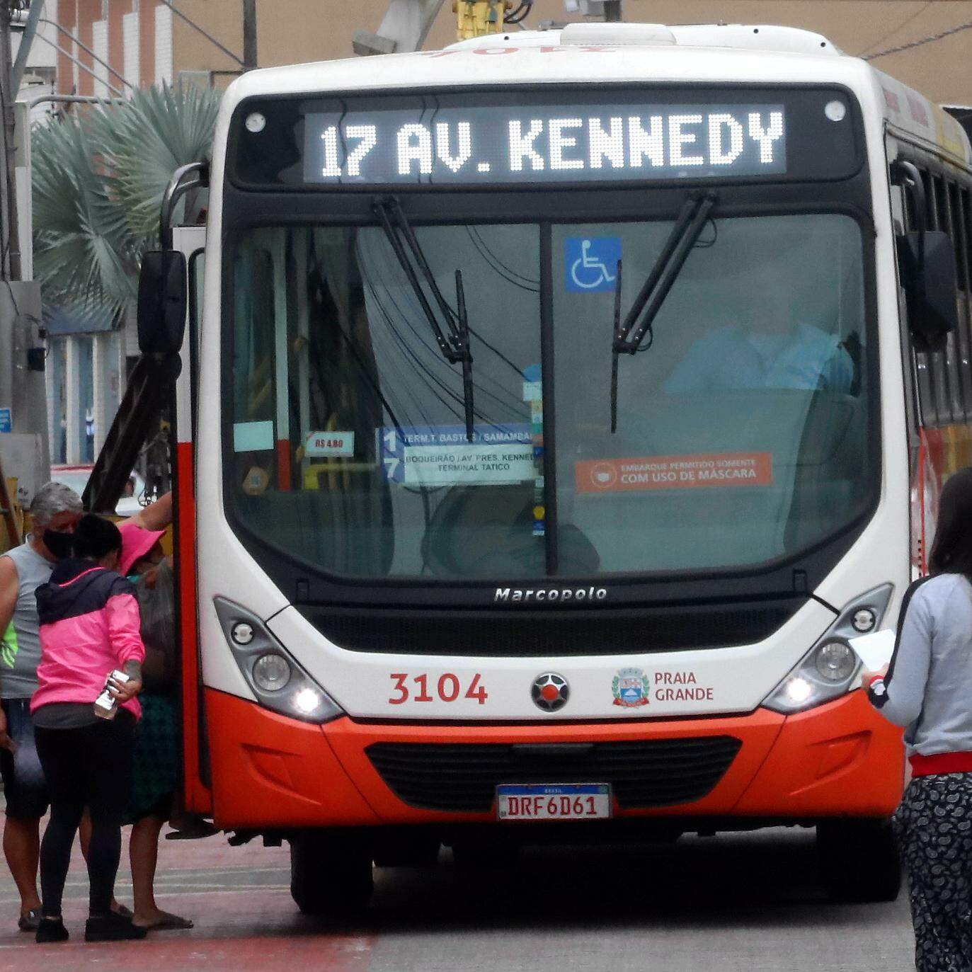 Câmara de Praia Grande vota subsídio para manter valor da tarifa de ônibus