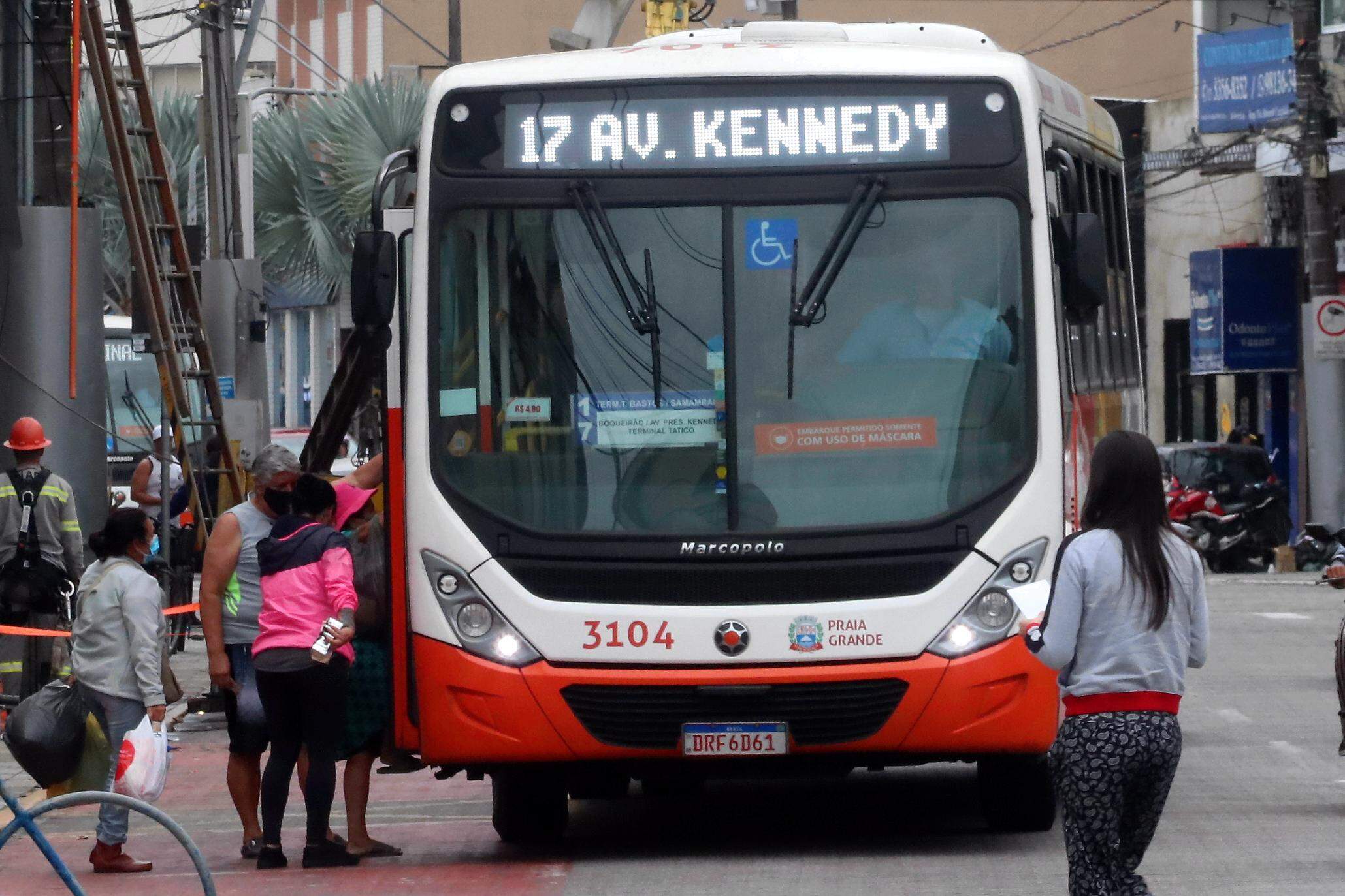 Câmara de Praia Grande vota subsídio para manter valor da tarifa de ônibus