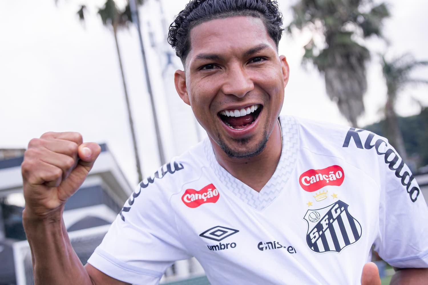 "Foi um jogo difícil. A gente sabia da importância de fazer um grande jogo", disse Rony