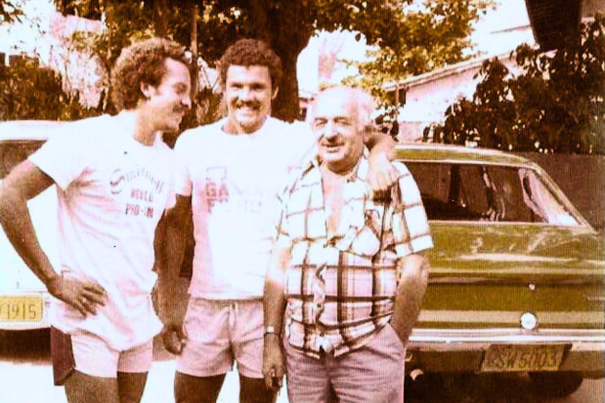 Daniel Friedmann, o amigo Ronaldo Alvarenga e o pai, Simon Friedmann