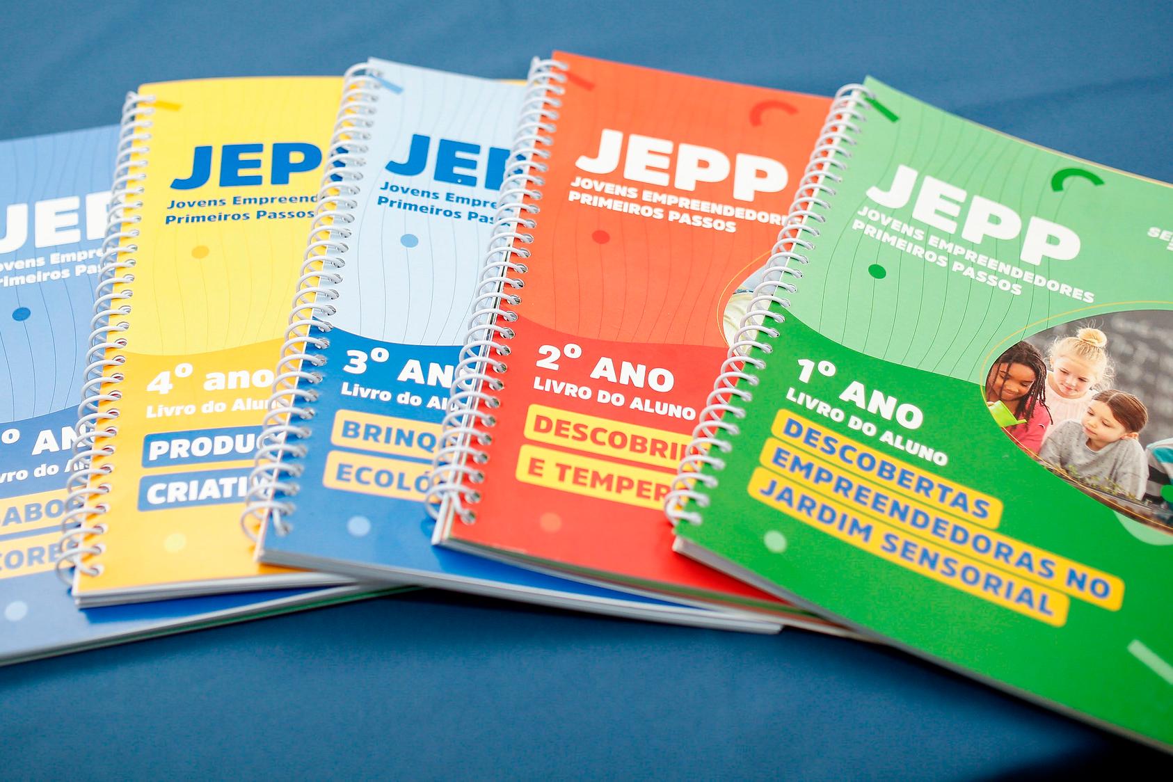 Jovens Empreendedores Primeiros Passos será adotado no Ensino Fundamental da rede santista de ensino