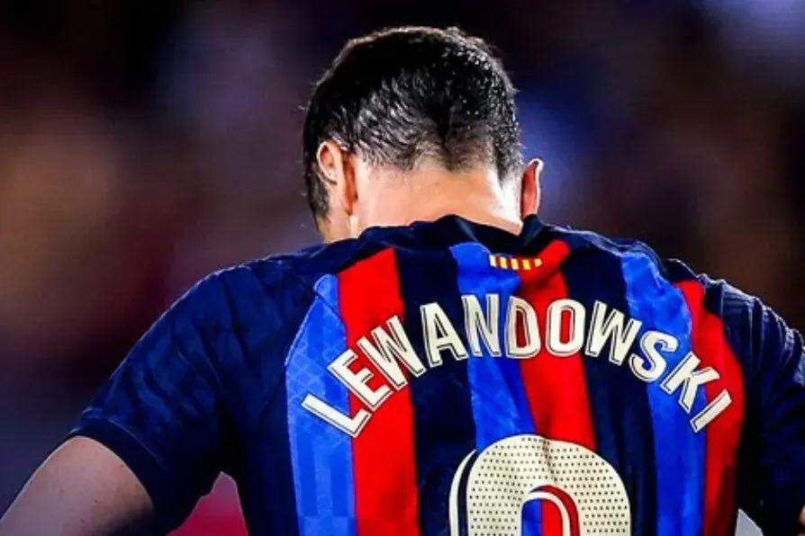 Lewandowski sai após quatro anos