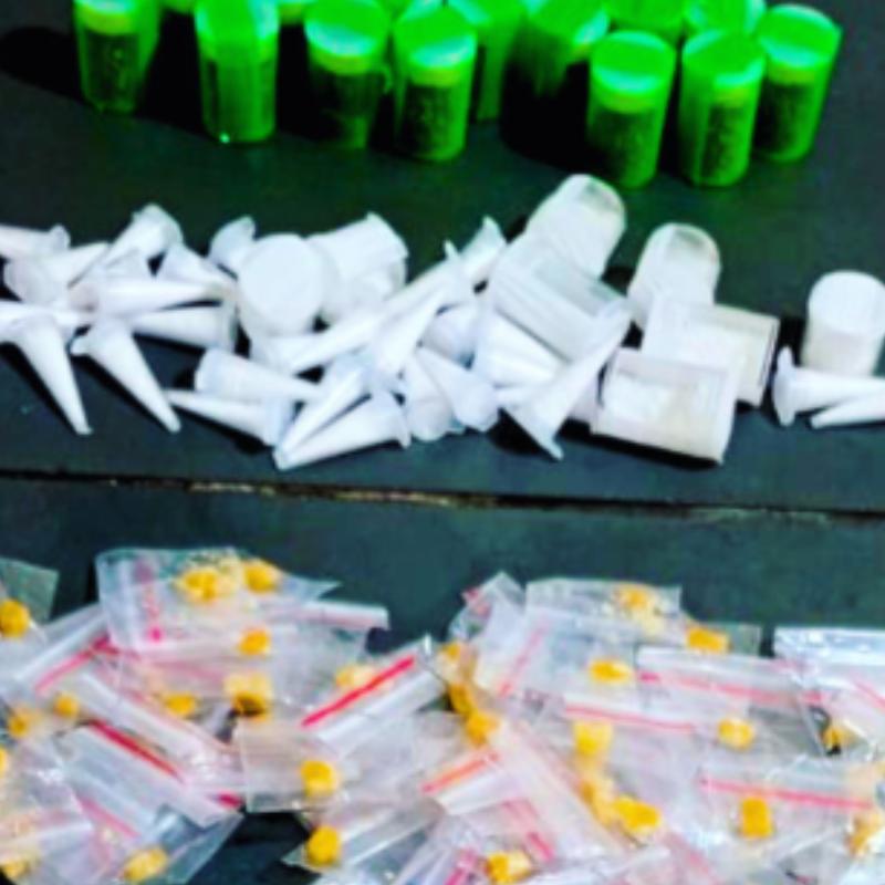 O homem tentou oferecer R$ 3 mil aos policiais para ser liberado, configurando o crime de corrupção ativa