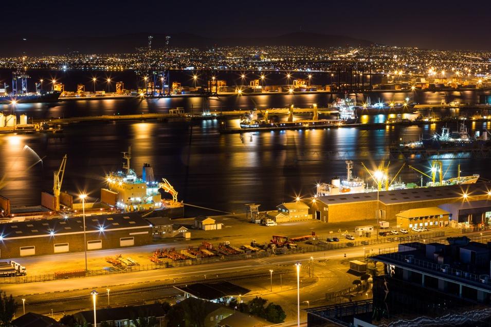 O porto que o Brasil precisa ainda não existe