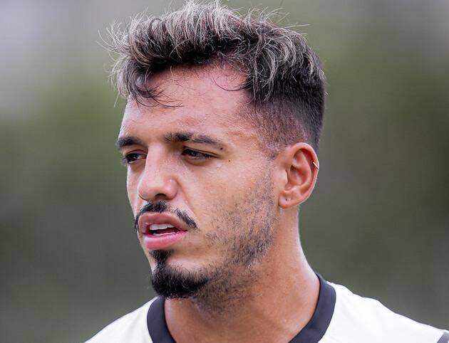 Gabriel Menino cumpriu suspensão contra o Noroeste e pode enfrentar o Velo Clube