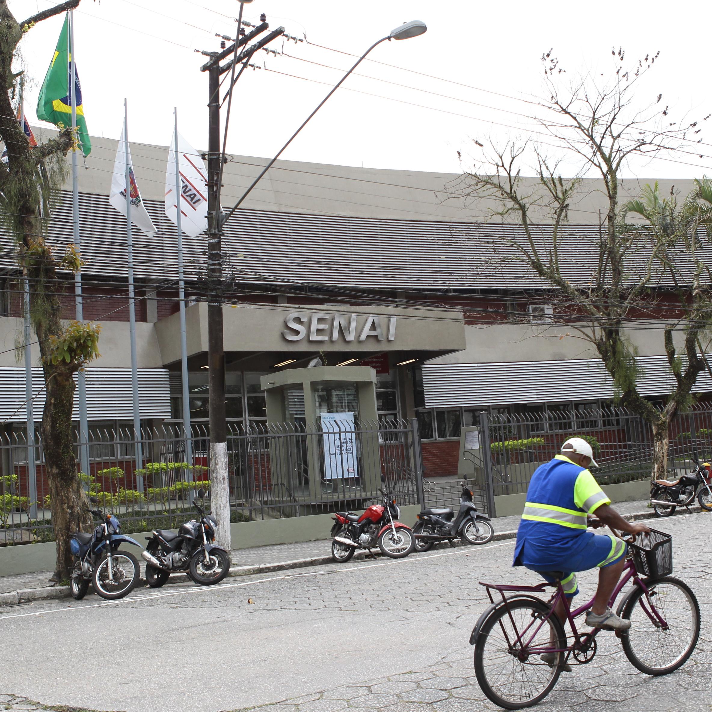 Há vagas de qualificação profissional em três modalidades