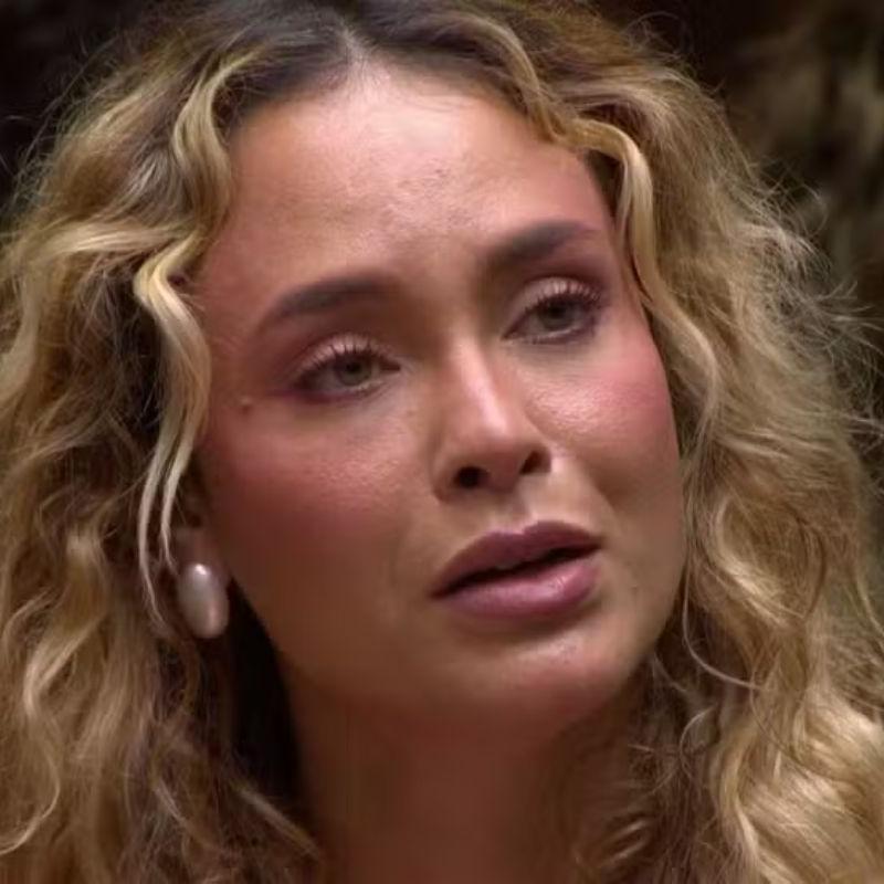 Sarah foi eliminada na noite desta terça-feira (10)