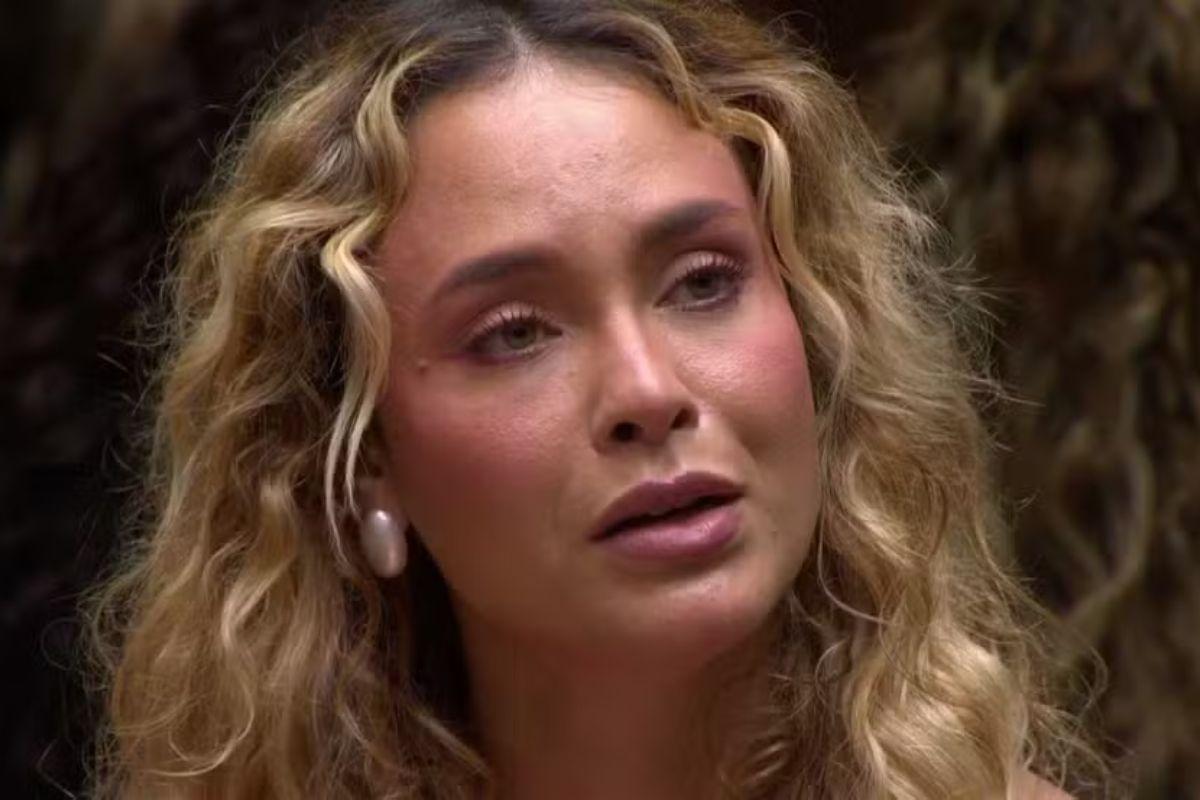 Sarah foi eliminada na noite desta terça-feira (10)