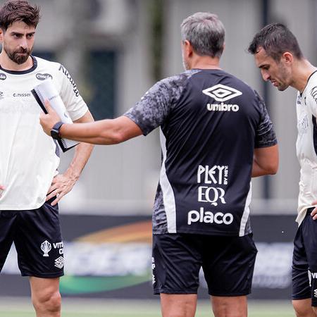 Luan Peres e João Schmidt estão confirmados no Peixe para o jogo em Curitiba