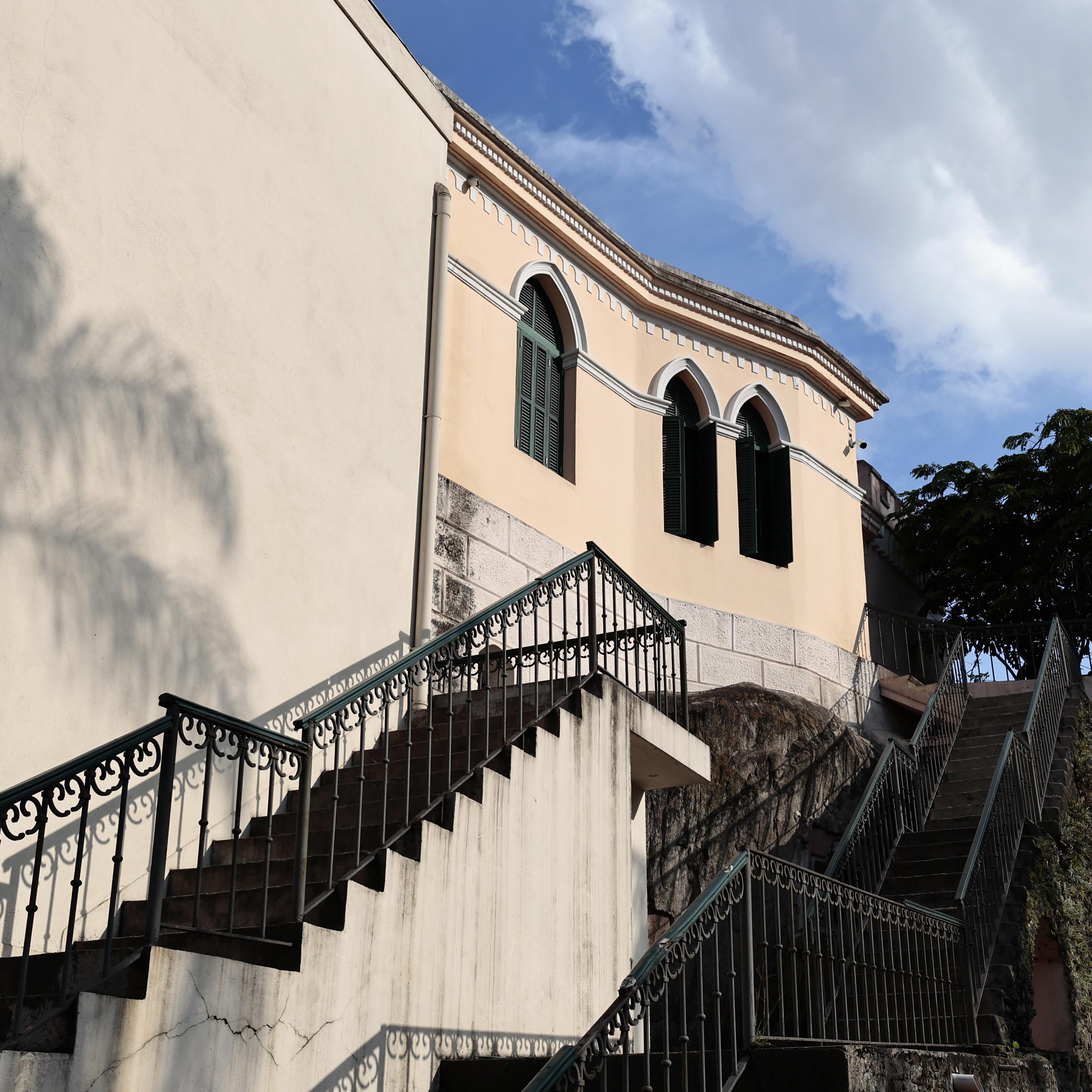 Outeiro de Santa Catarina tem papel central na origem de Santos: ali começou povoado, que se tornou vila