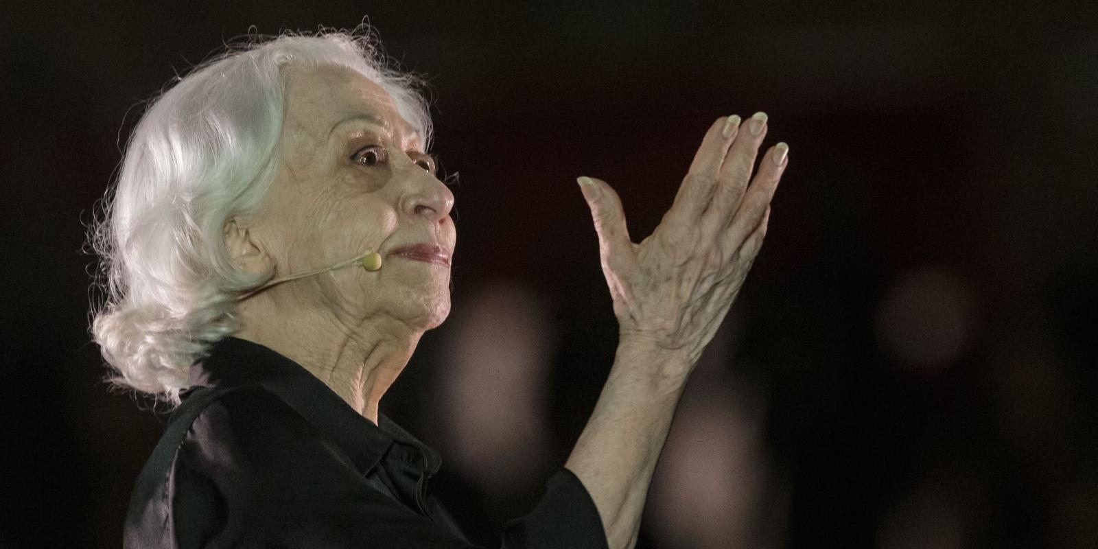 Fernanda bateu recorde com a leitura dramática, ao atrair 15 mil pessoas ao Ibirapuera, em 2024