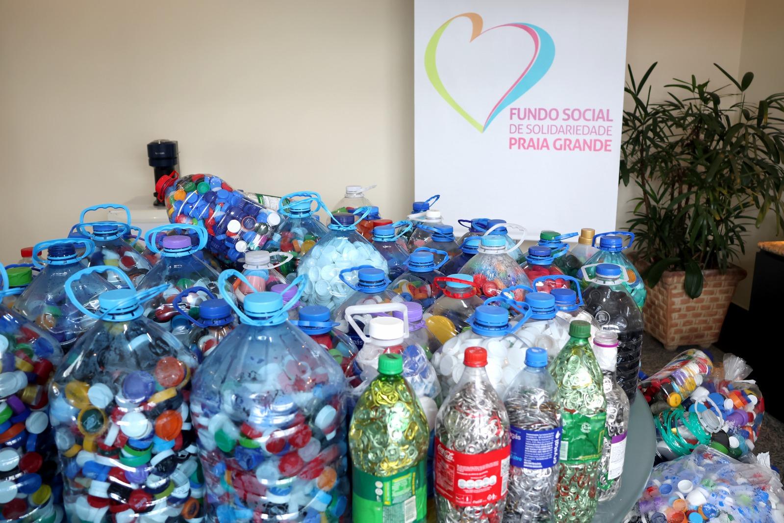 Material recolhido é enviado a empresa de reciclagem para a troca