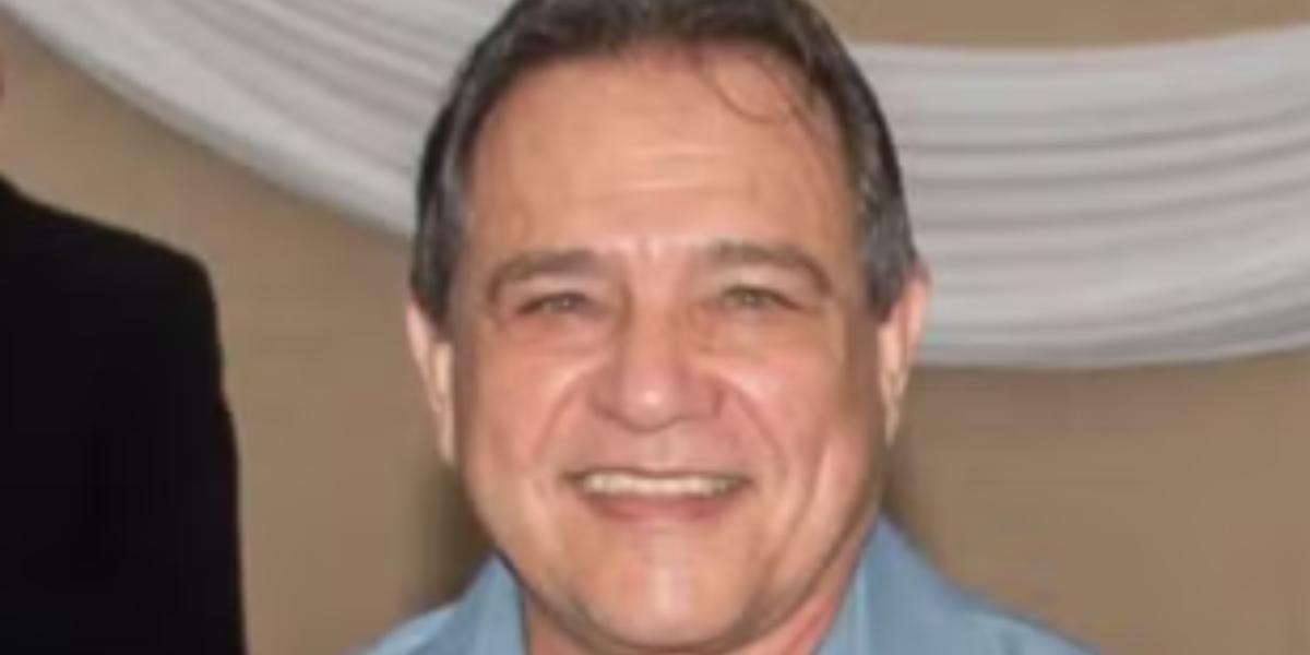 O afastamento cautelar do prefeito de Ribeira permanece válido pelo período inicialmente fixado, enquanto a ação de improbidade administrativa segue em tramitação na Justiça paulista