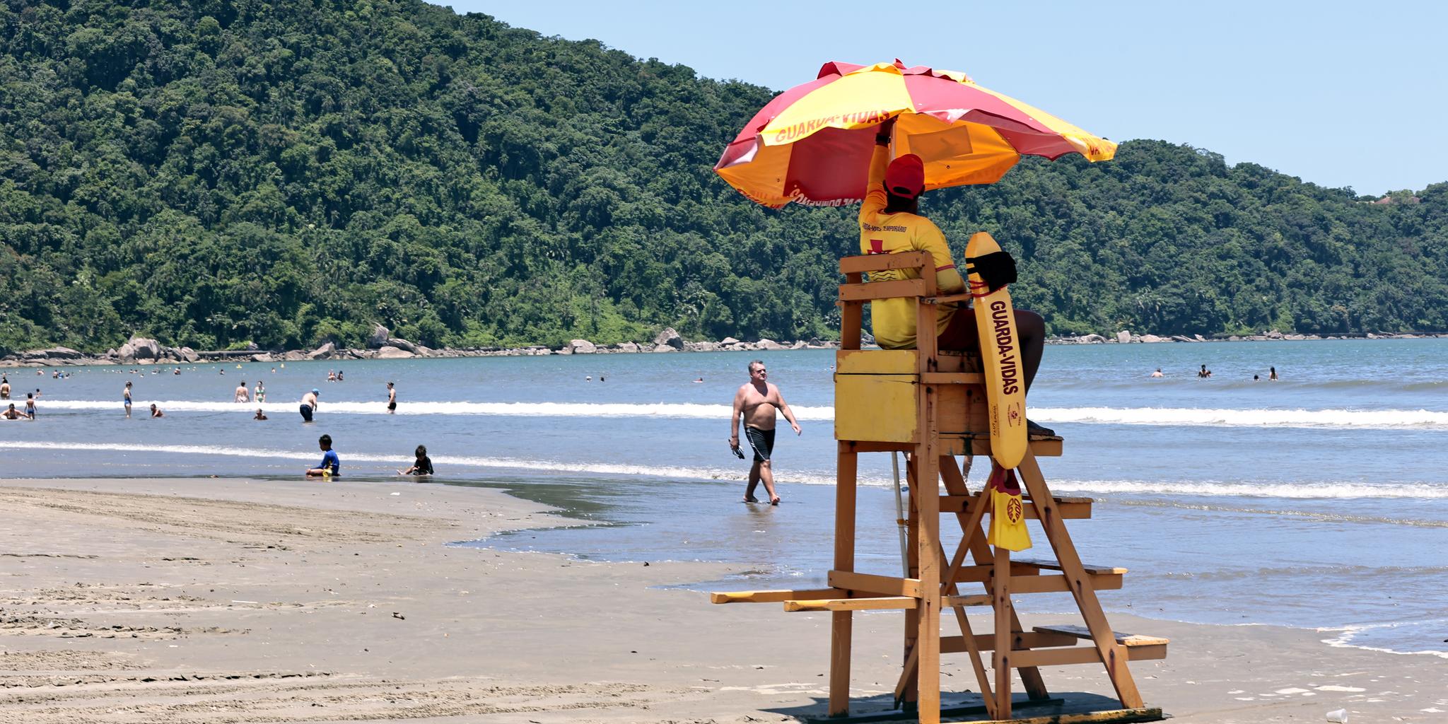 Serão mais de 600 guarda-vidas distribuídos, por dia, na área de atuação do GBMar, entre Ubatuba, no Litoral Norte, e Ilha Comprida, no Sul