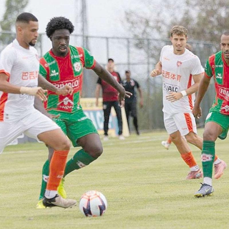 Em excelente fase, a Portuguesa Santista lidera a competição com 15 pontos após seis rodadas; são cinco vitórias e uma derrota até aqui