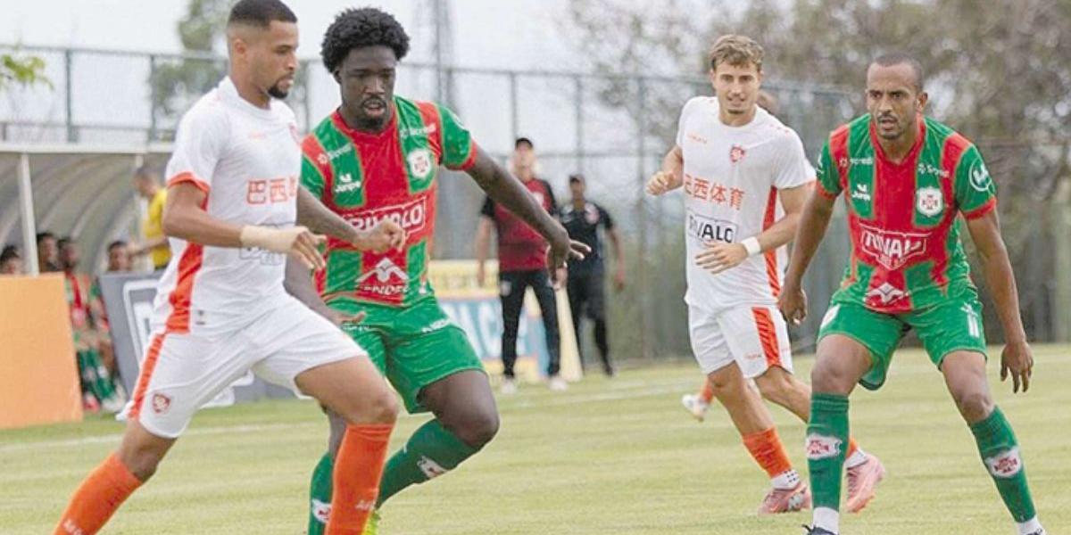 Em excelente fase, a Portuguesa Santista lidera a competição com 15 pontos após seis rodadas; são cinco vitórias e uma derrota até aqui