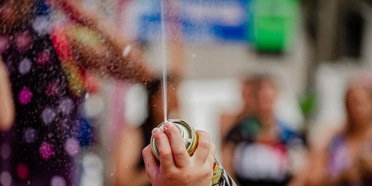 Spray de espuma pode render multa em Mongaguá