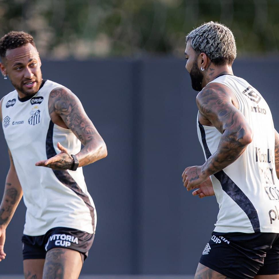 Neymar e Gabigol devem atuar juntos durante o jogo contra o Velo Clube, na Vila