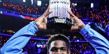 Edwards fechou a noite com 32 pontos, acertando 13 de seus 22 arremessos