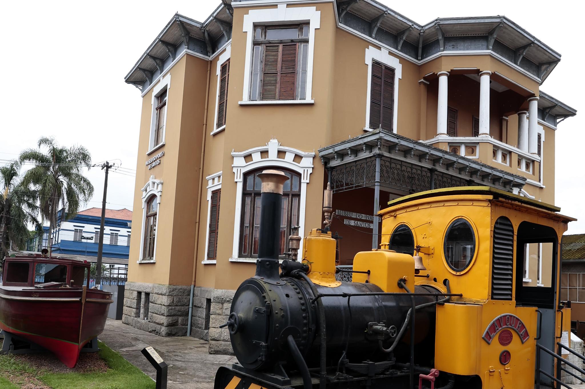 Museu, que mantém acervo histórico, também recebeu exposições