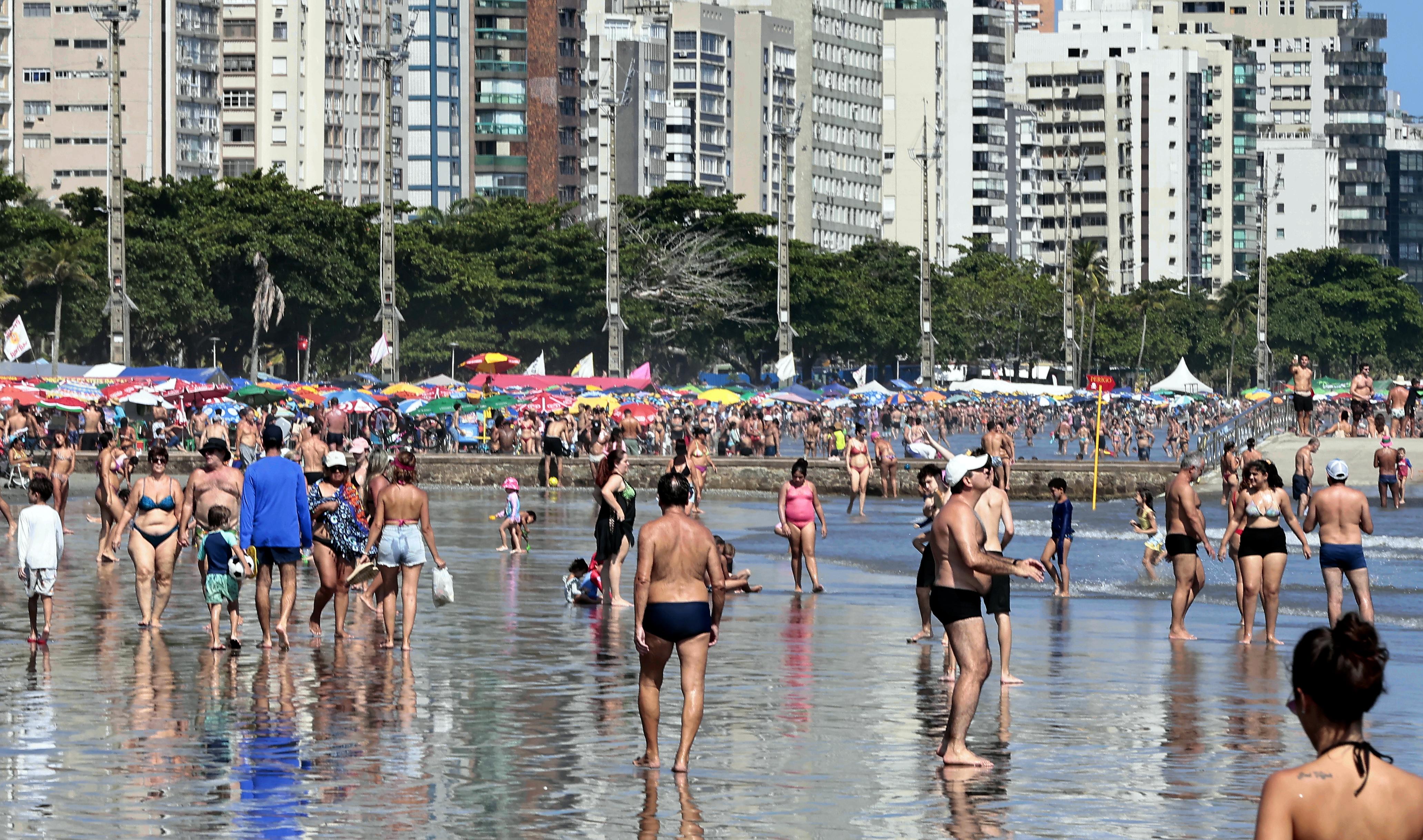 Quem decidiu aproveitar o Carnaval na praia teve sucesso na região