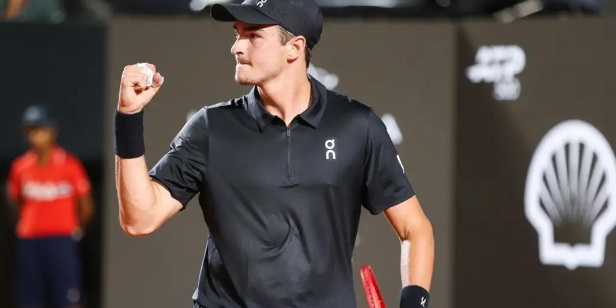 João Fonseca venceu o duelo com Thiago Monteiro