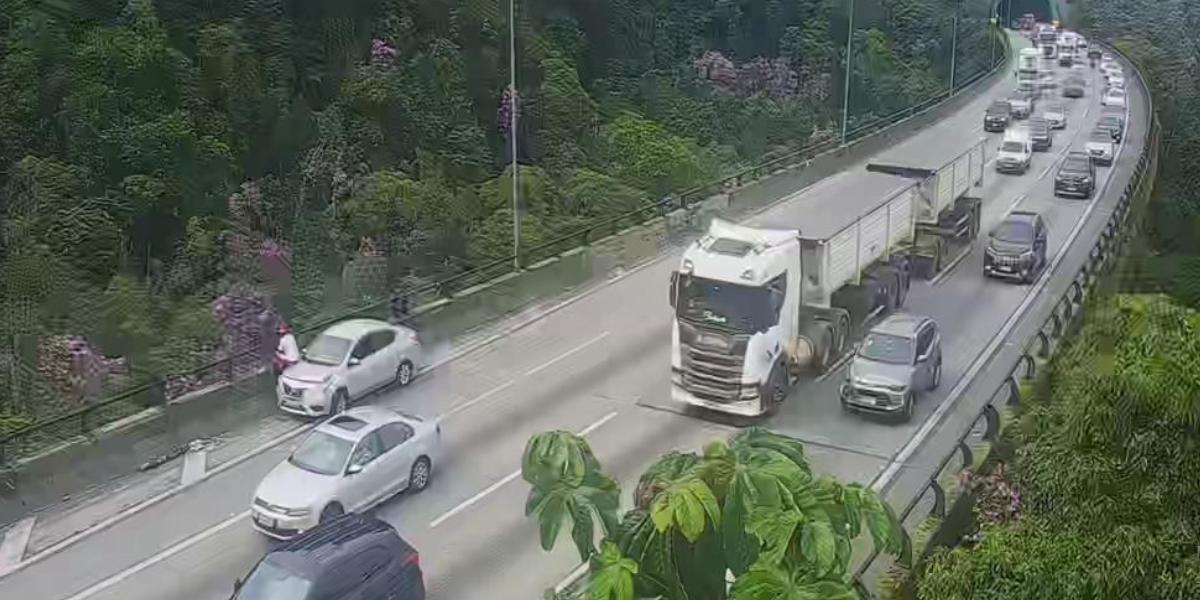 As rodovias Imigrantes e Anchieta concentram a maior parte da lentidão nas estradas do litoral de São Paulo