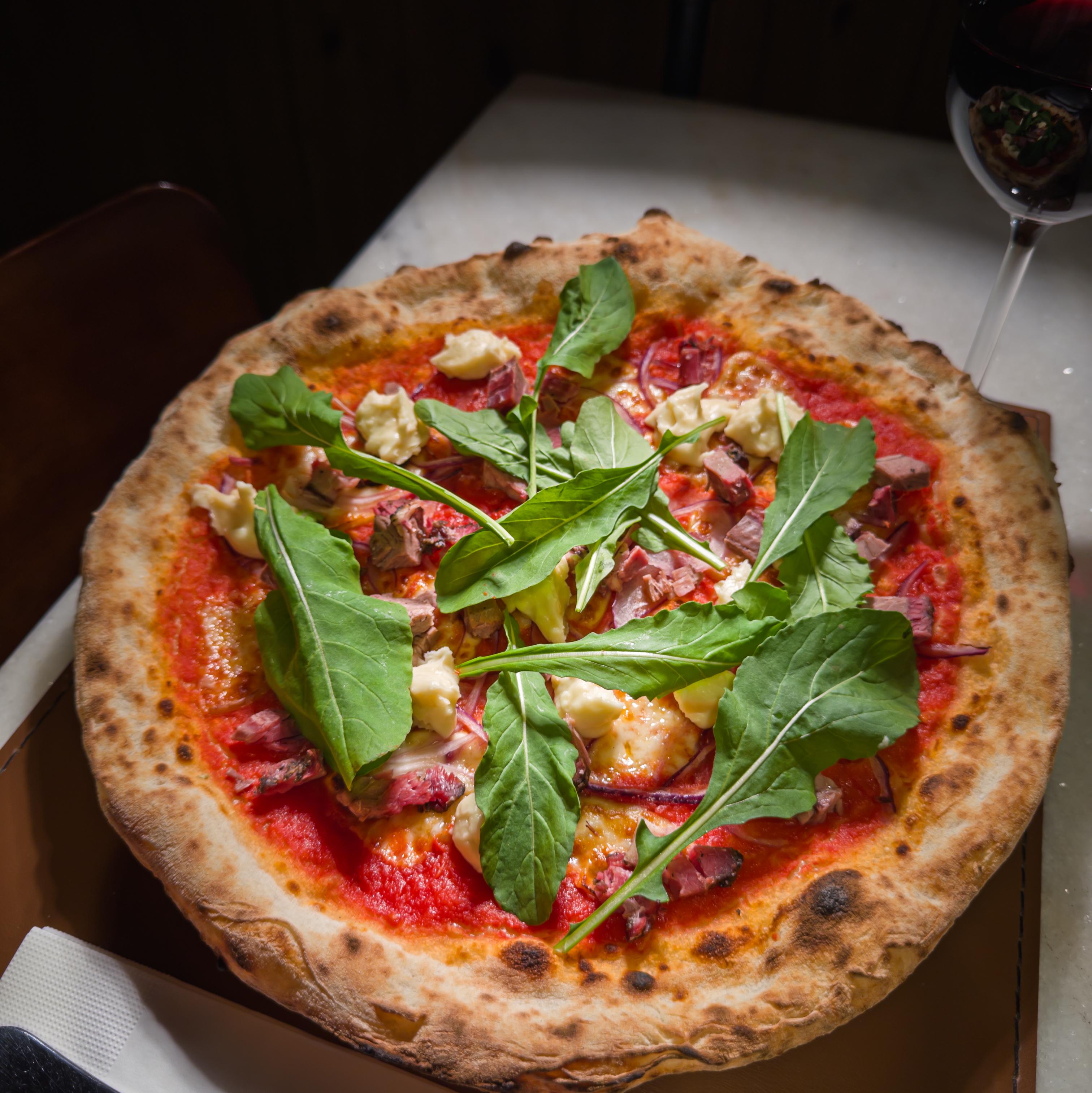 Criação conjunta da Pizzaria di Casabona e da Dona Nice Steak House, a pizza Bona Nice só estará no cardápio até dia 1º de março