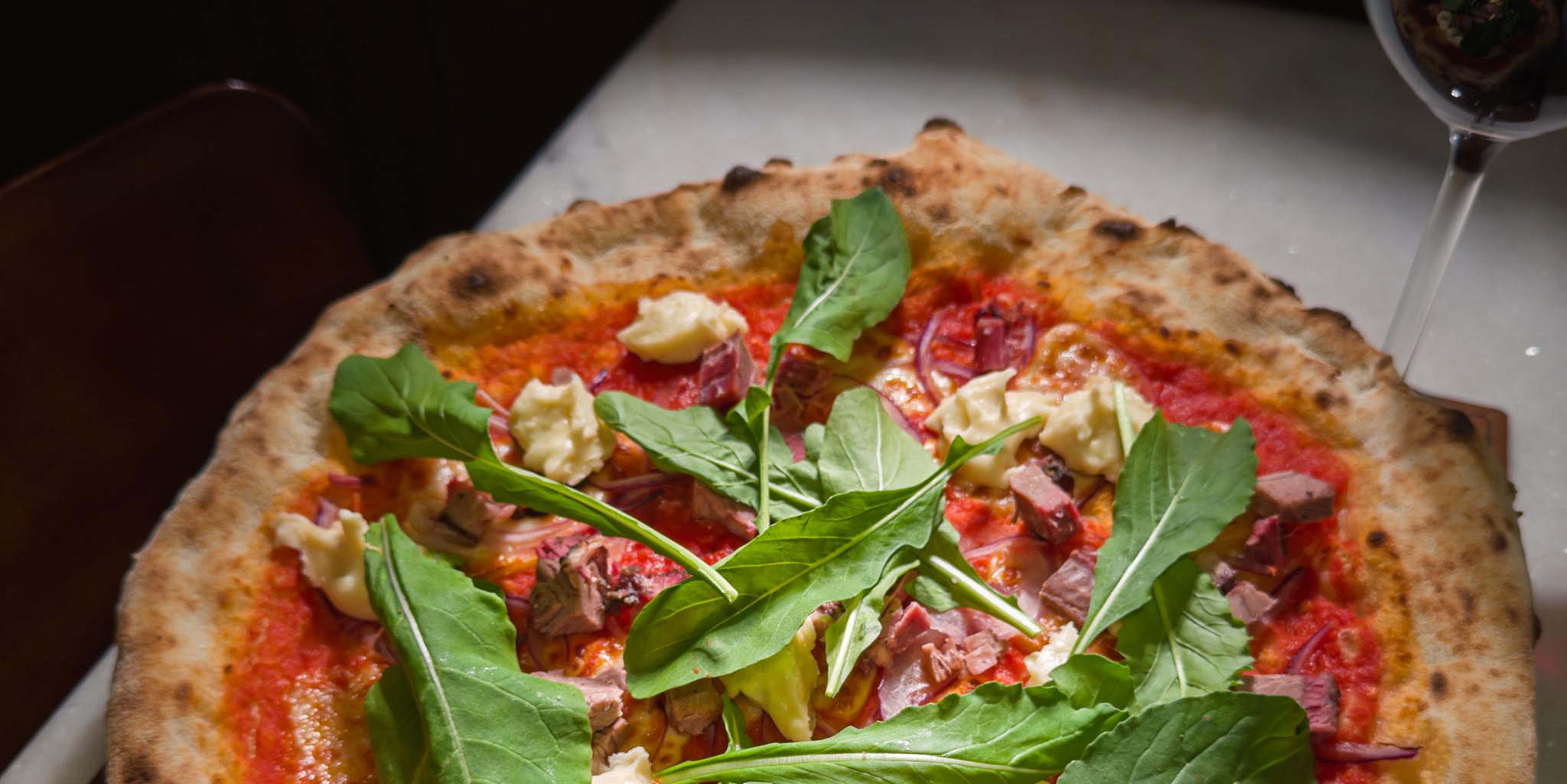 Criação conjunta da Pizzaria di Casabona e da Dona Nice Steak House, a pizza Bona Nice só estará no cardápio até dia 1º de março