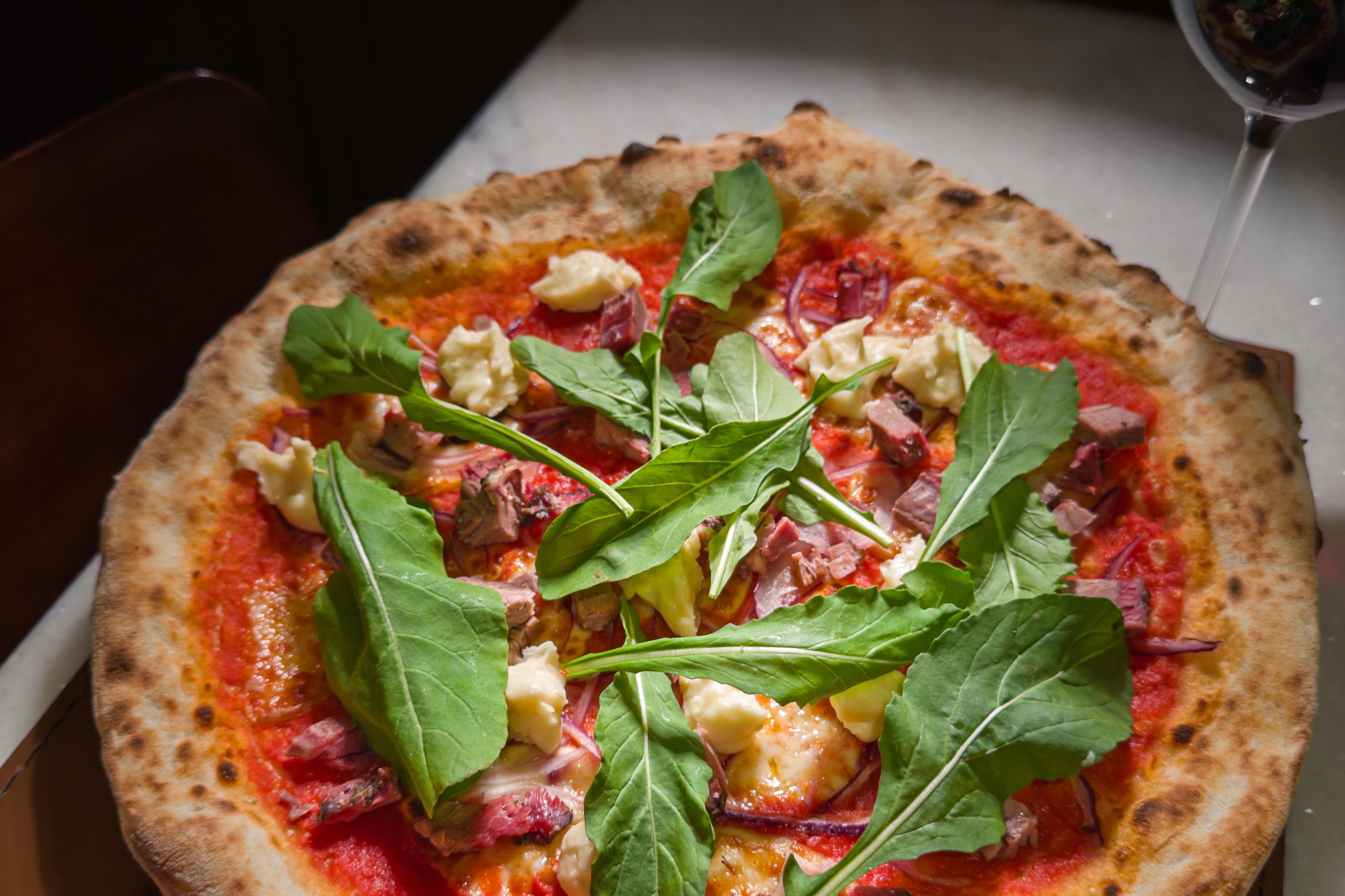 Criação conjunta da Pizzaria di Casabona e da Dona Nice Steak House, a pizza Bona Nice só estará no cardápio até dia 1º de março