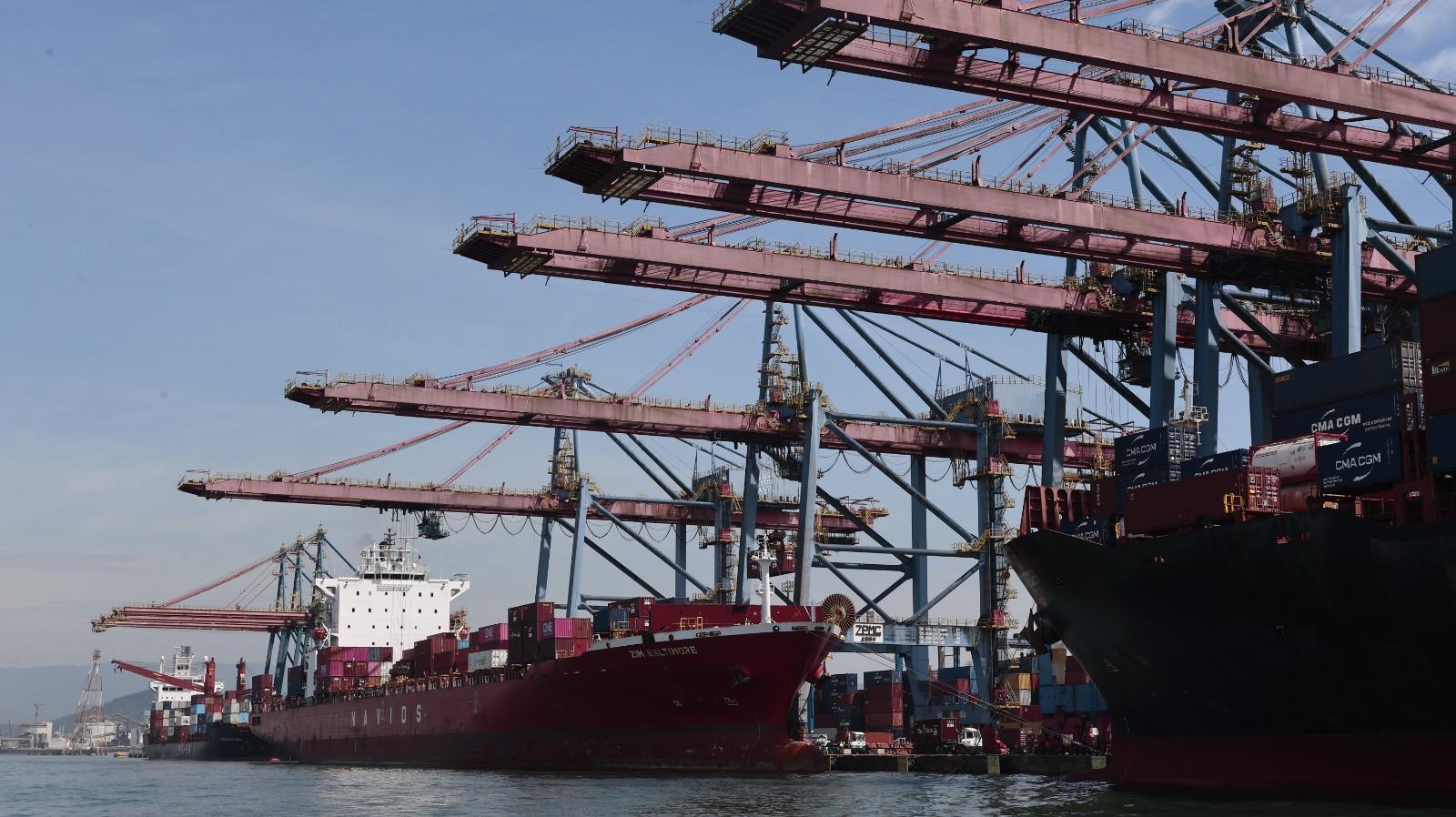 Em contêineres, o resultado é também histórico: foram 467.233 TEU, marca 1,4% maior do que em 2024.