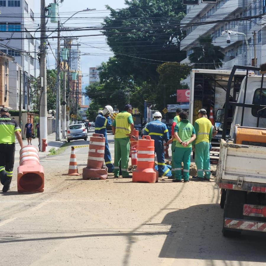 Vazamento de gás ocorreu entre as ruas Oswaldo Cruz e Lobo Viana, no Boqueirão, em Santos